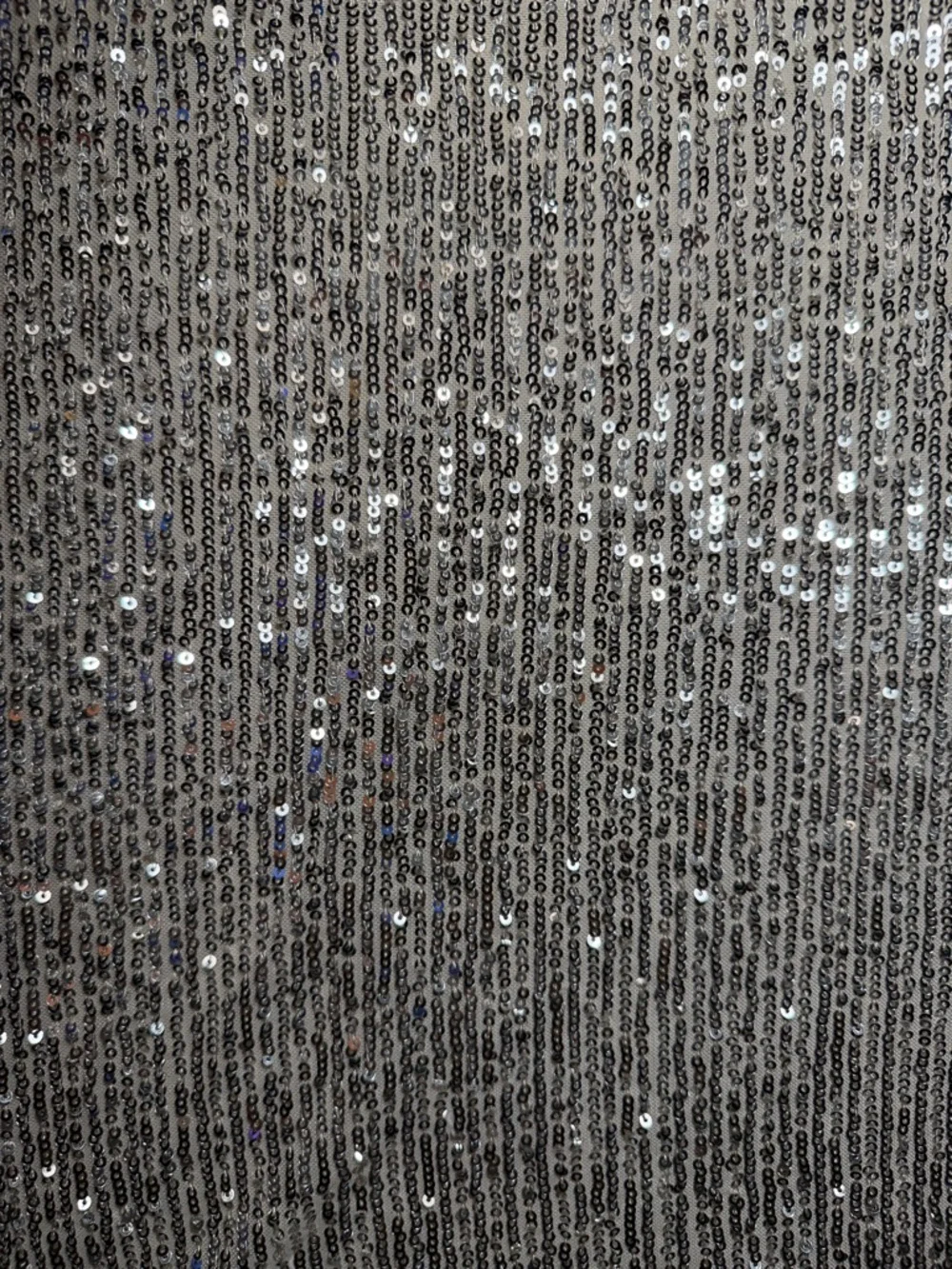 Vince Camaro Silver Sequin V-Neck Women's Blouse - Picture 4 of 5